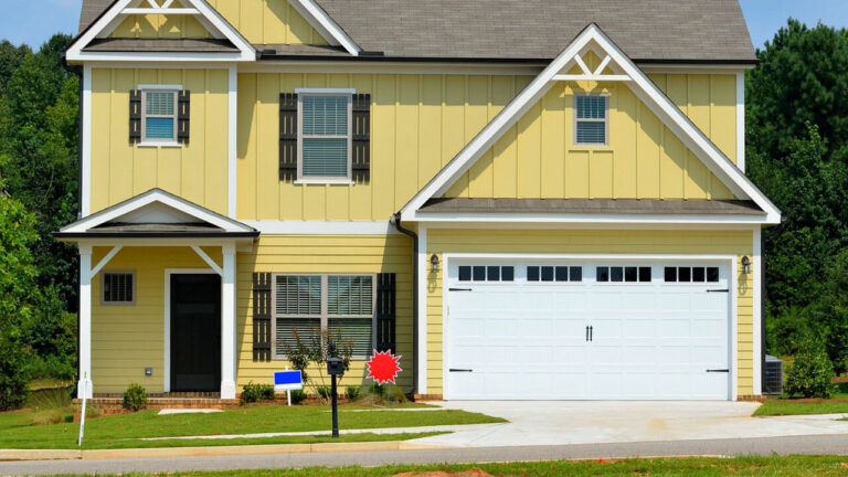 Garage Door Installation in Kanata